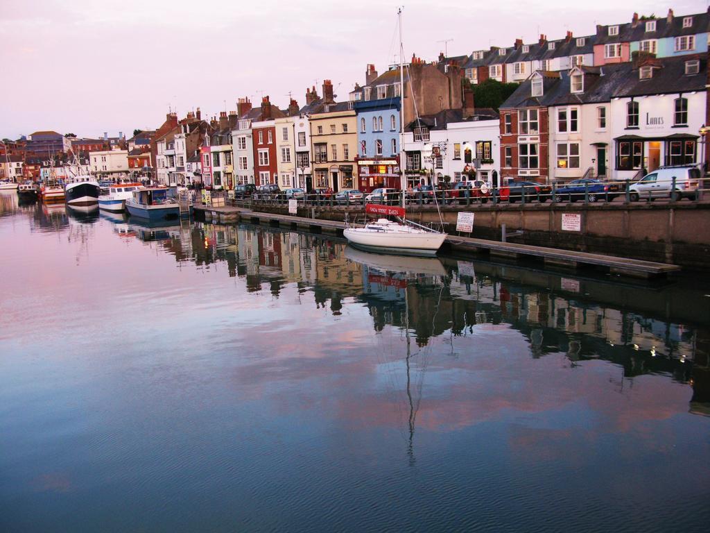 Weyside House Hotel Weymouth Bagian luar foto