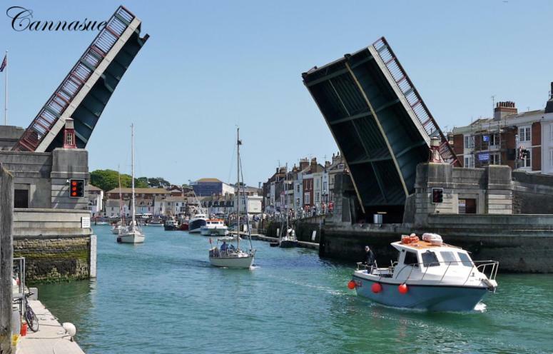 Weyside House Hotel Weymouth Bagian luar foto